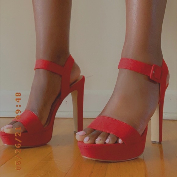 Red platform heels - Picture 2 of 7